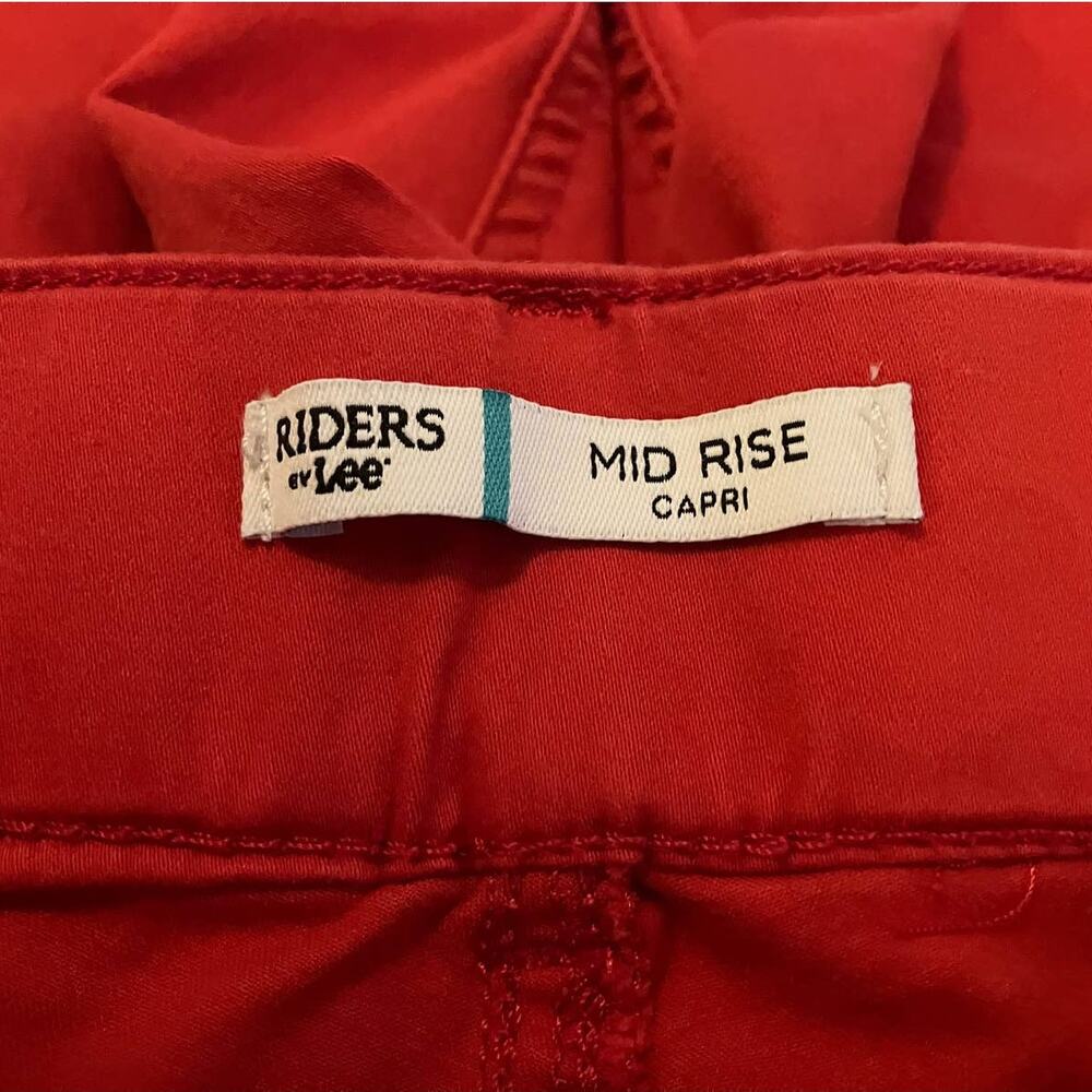 Riders by Lee Women's Red Pull-On Waist Mid-Rise Capri Pants Soft Stretch SZ 14M - Picture 5 of 6